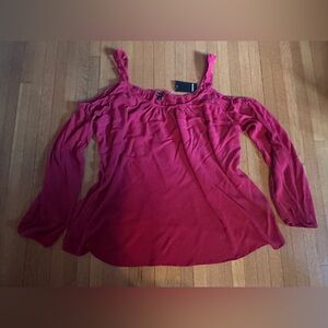Torrid Jester Red Long Sleeve Cold Shoulder Top, Size 1X, NWT